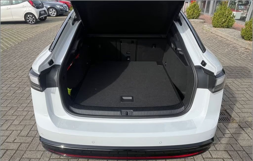 0a7a7aa3-8f3e-46da-9808-9336492970a4