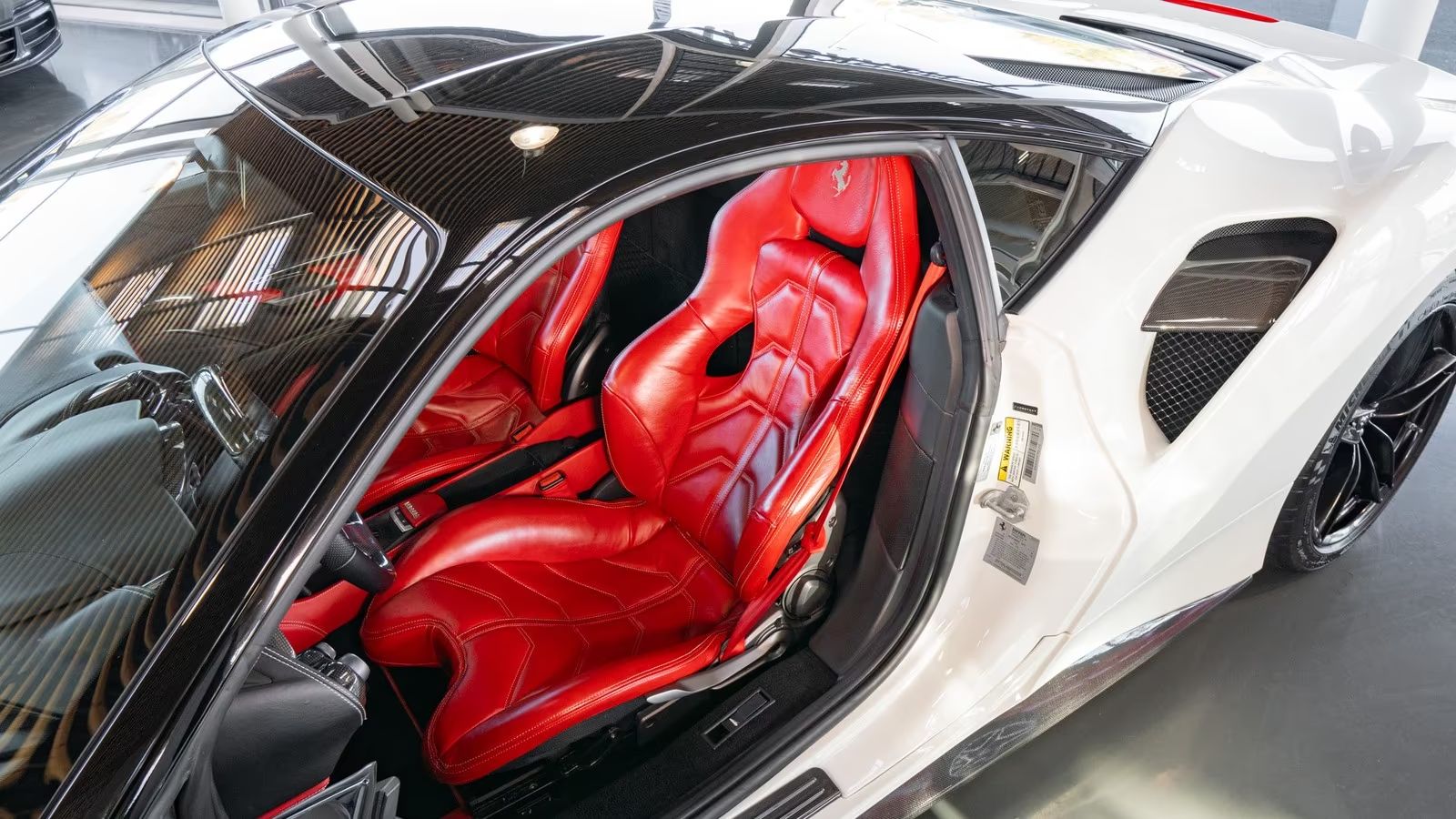 28112ef2-0a1d-46e9-baa9-ce8e93ff58eb