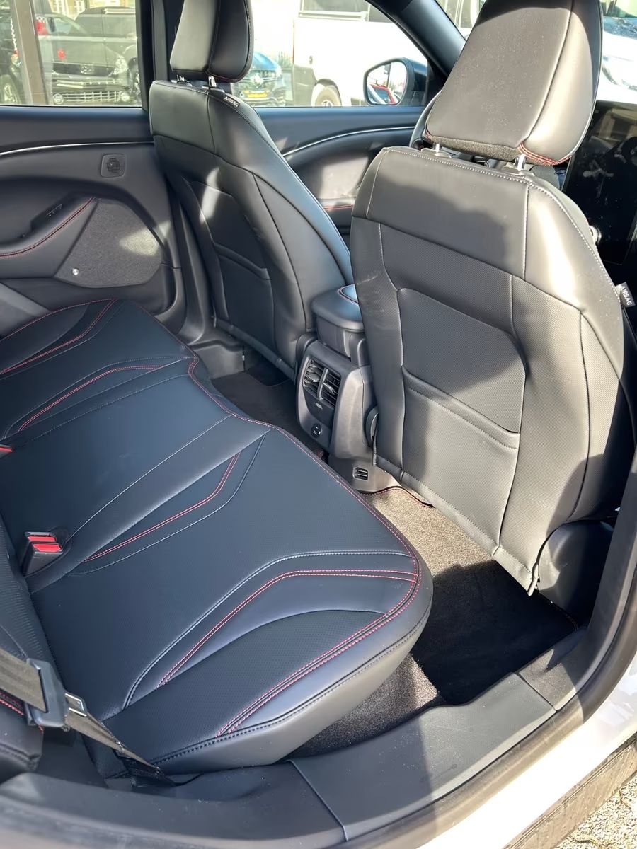 2ec9242a-7cfb-41d0-874d-e09e65d11410