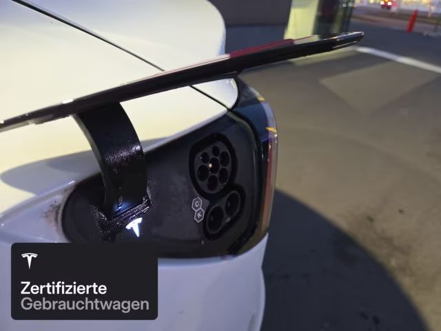 7a8d8eb7-f1d7-4bf3-87d7-decc0f5c8a2f