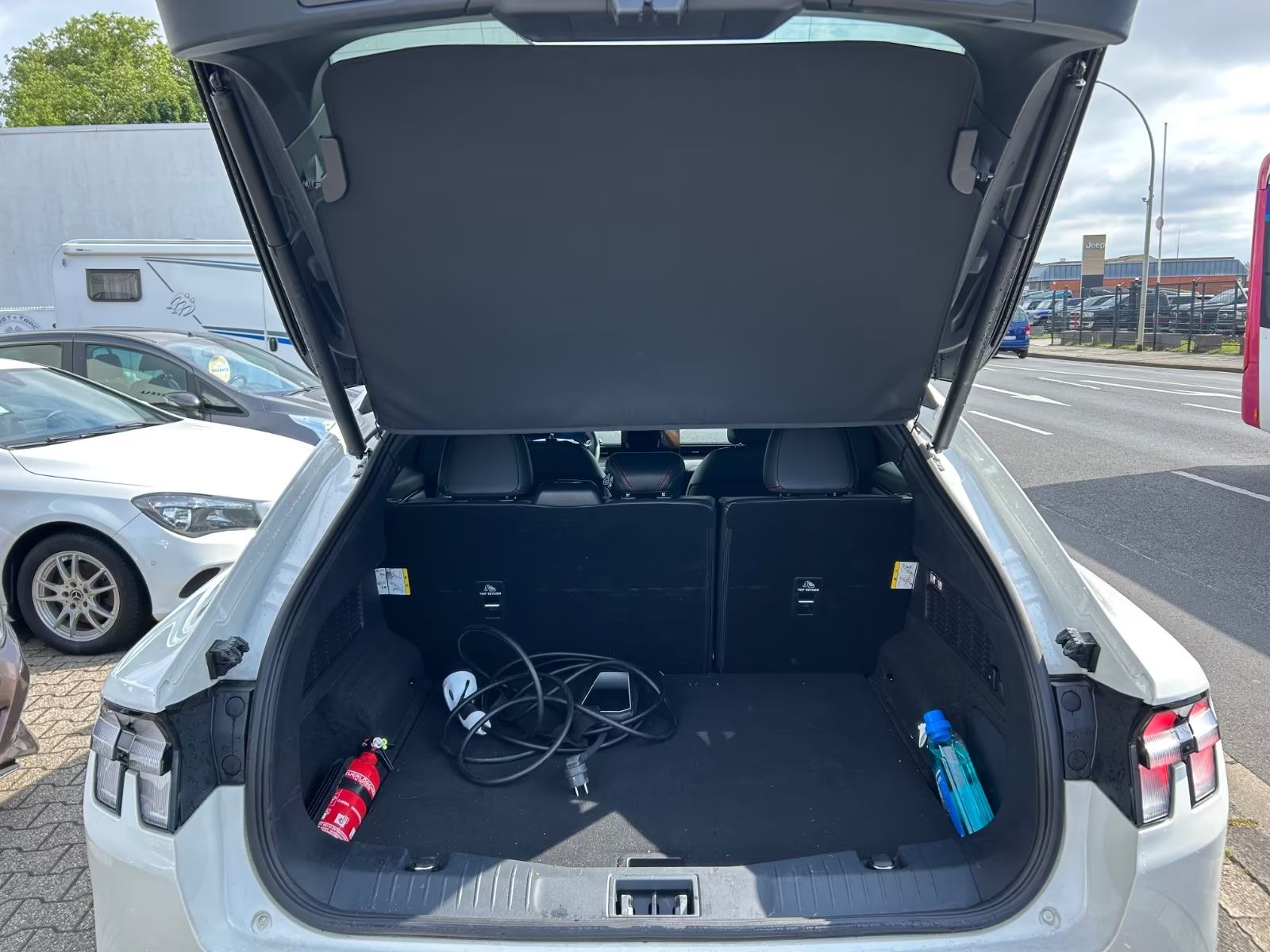 86e0e975-1adc-4a26-bb88-867cb298f3c1