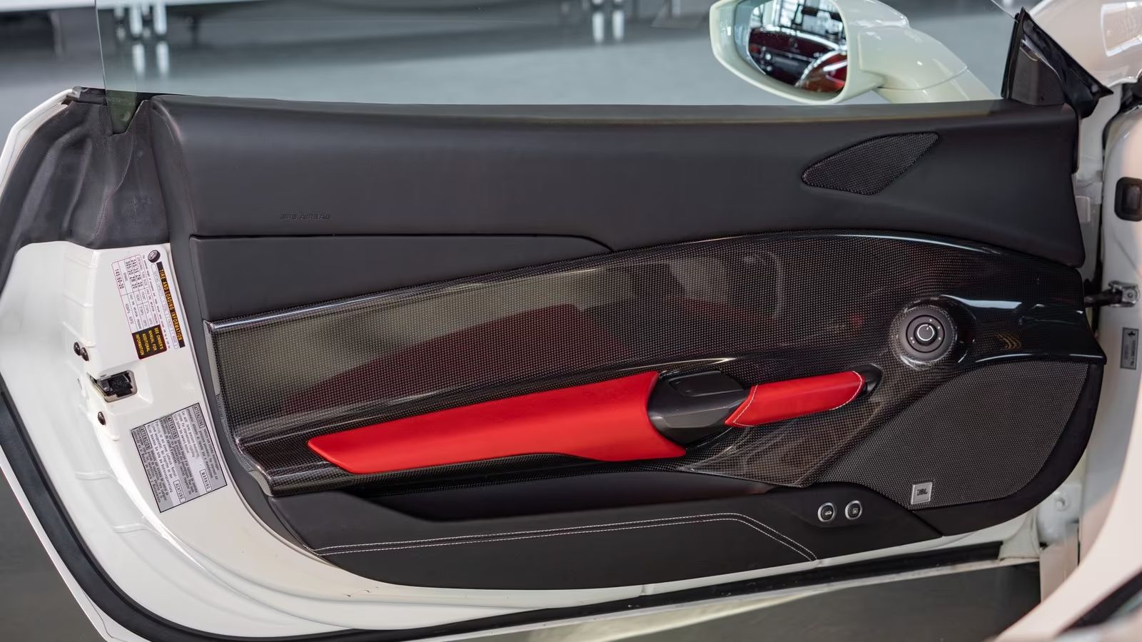 d3bc76a8-e54e-4358-840b-108516f9e2e1