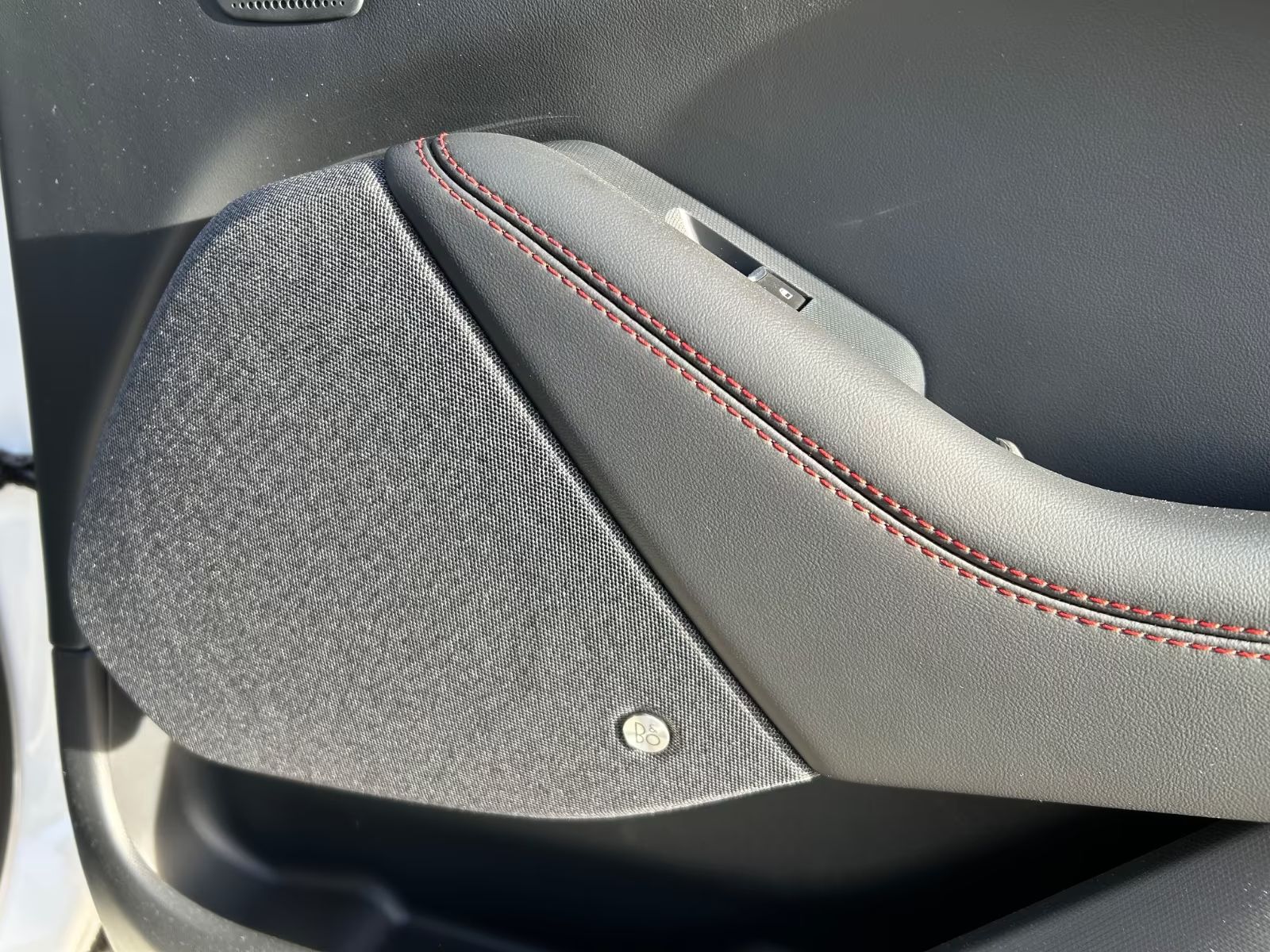 d932eaaf-32af-42c8-95b1-0a1eaff3e9a9