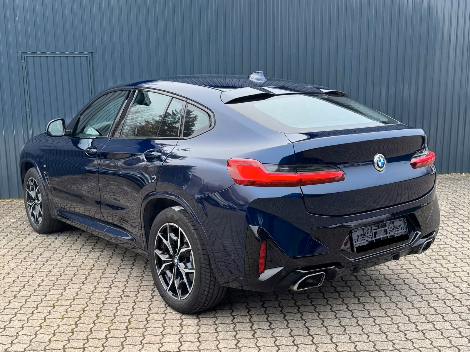 e0e4b085-960f-4f71-b5e0-b6b322b4a4f0