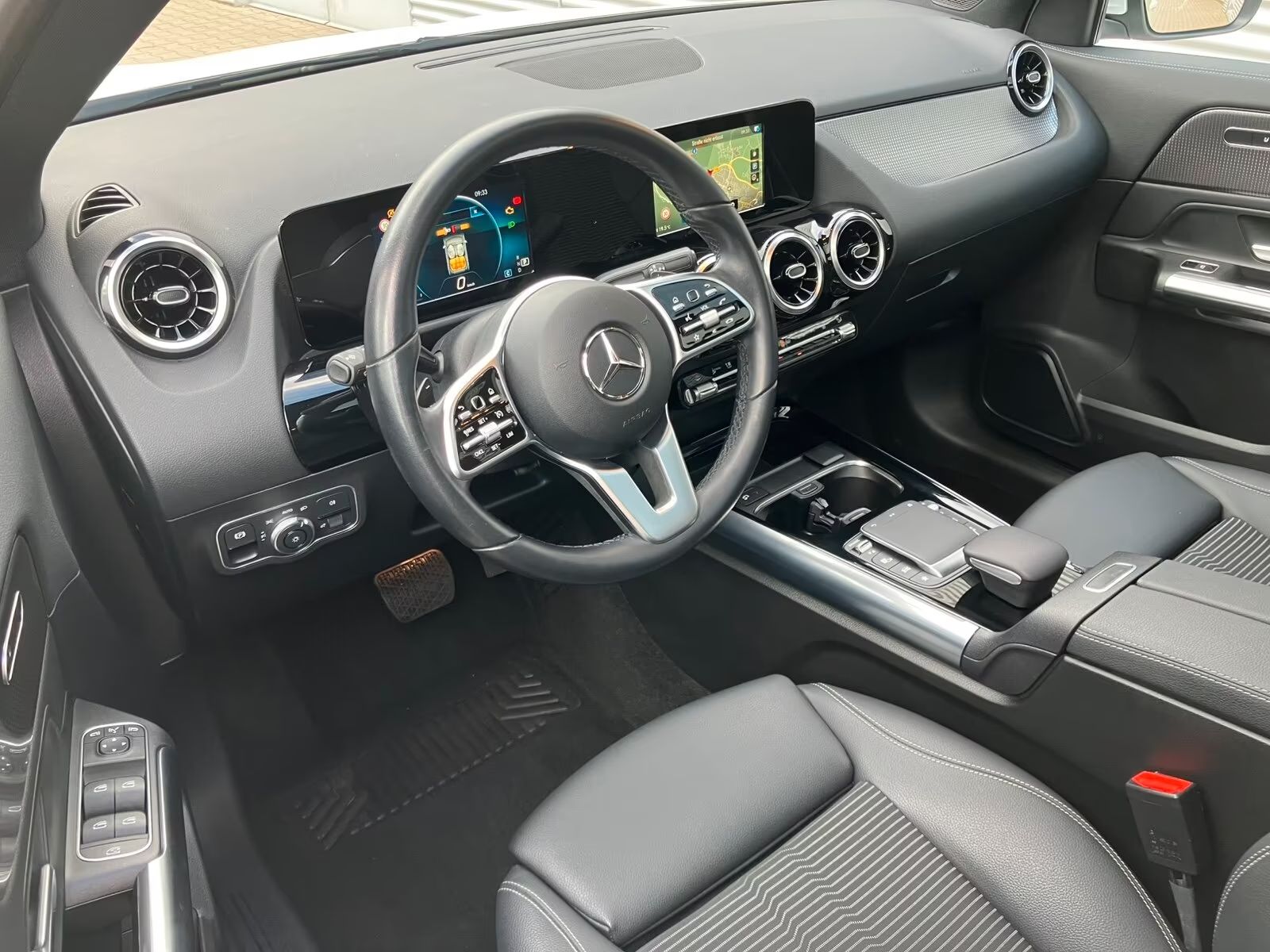 f9ba14b1-595f-4e14-85b6-8b3c26831d54